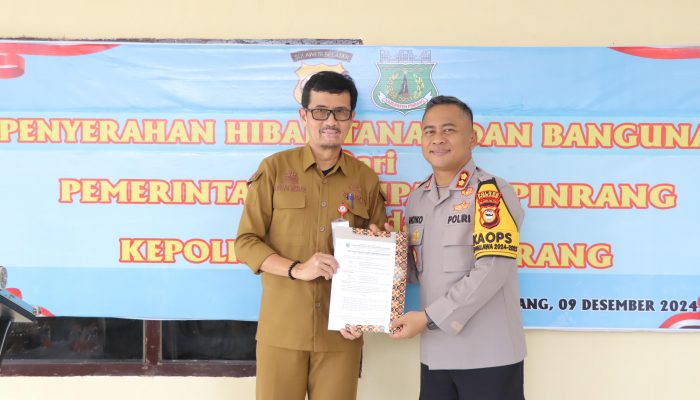 Resmi, Pemkab Pinrang Hibahkan Tanah dan Bangunan ke Polres Pinrang