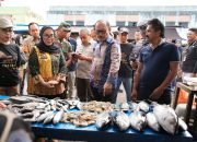 Pastikan Stok Pangan Aman Jelang Lebaran,Gubernur dan Bupati Tinjau Pasar