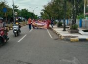 Personel Satlantas Polres Palopo Turun Langsung Mengatur Lalu Lintas dalam Kegiatan Jalan Santai Paskah