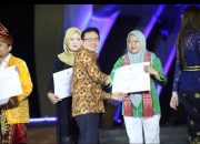 Menuju Puncak Budaya: Anjungan Sulbar Jadi Favorit di Ajang TMII Award