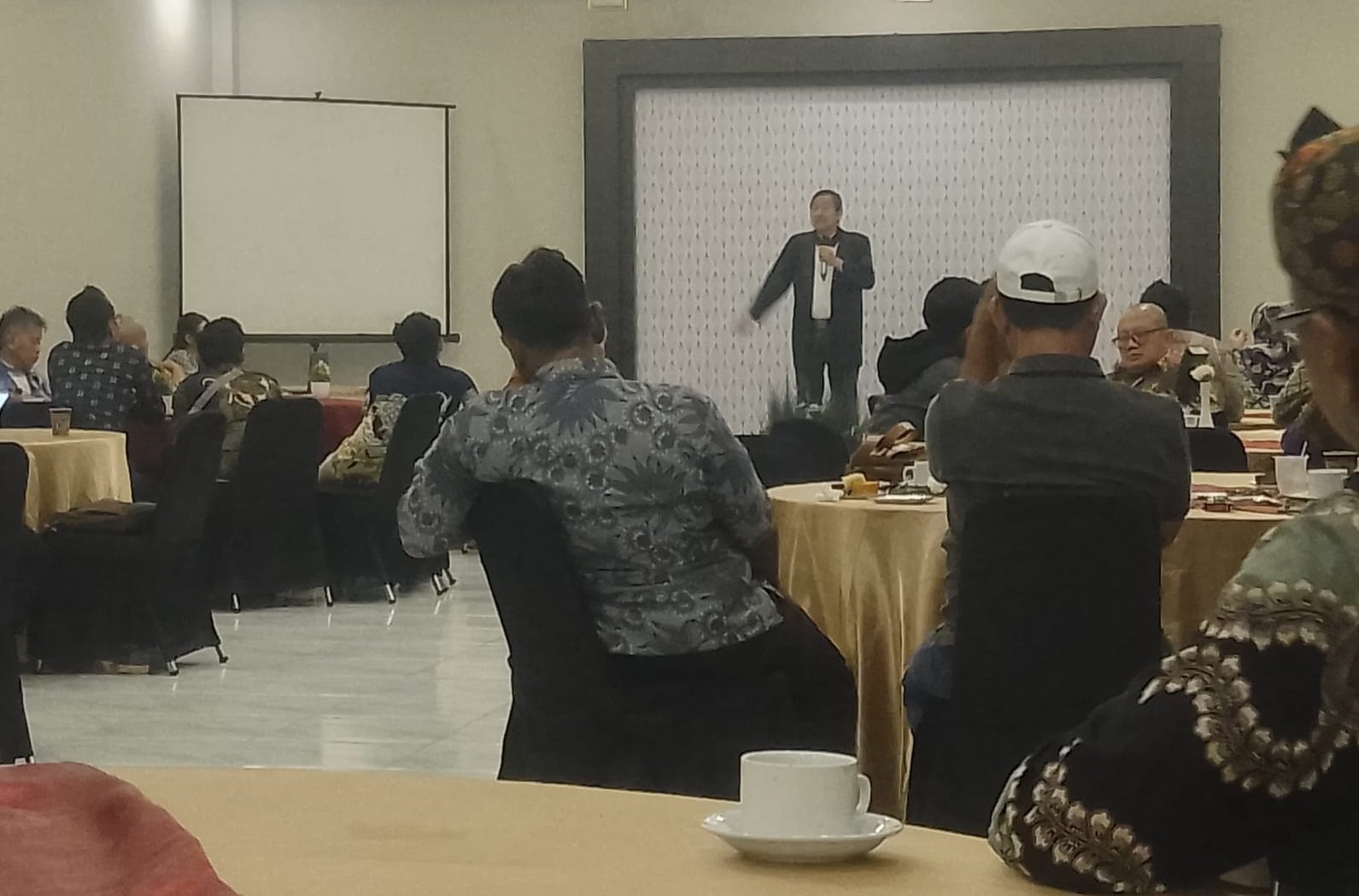 H Muhadi Setyabudi: Kunci Sukses Itu Tidak Meninggalkan Sholat Dan Selalu Berdzikir