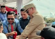 Gubernur Sulbar Lepas Arak-Arakan Massawe Totamma’ di Sendana