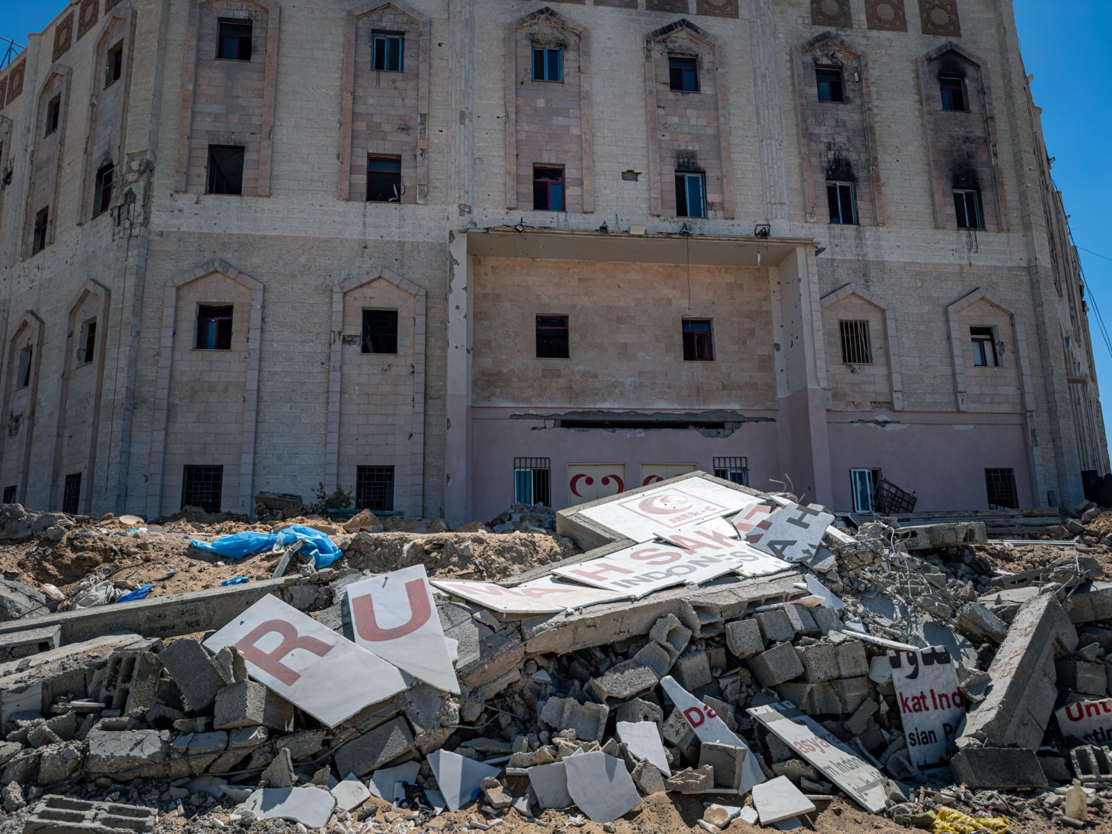 Kondisi RS Indonesia Di Gaza Utara Hancur Lebur