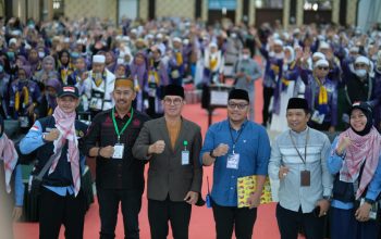 275 Jamaah Asal Soppeng Tiba Di Bandara Sultan Hasanuddin Makassar