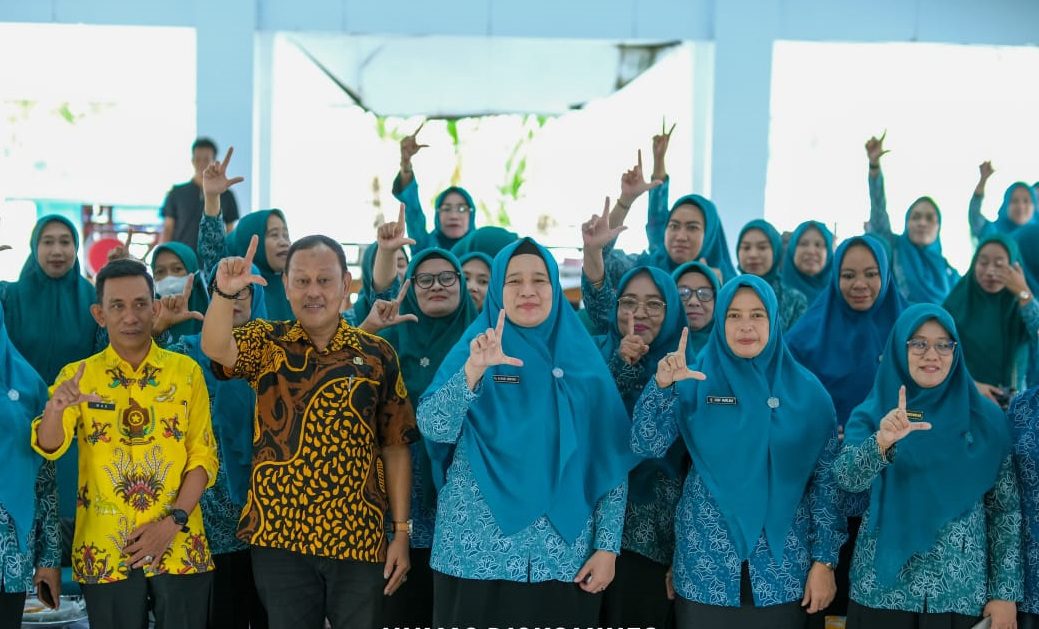 Bunda Suarni Ajak Tim Penggerak PKK Soppeng Pahami Literasi Pendidikan di Era Digital