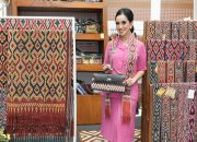 Bazar Kreasi Bhayangkari Nusantara 2025, Tenun Sekomandi: Permata Tersembunyi Sulawesi Barat