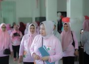 Semarak HUT RI : Staf Ahli PKK Sulbar Teliti Kerapihan dan Kreativitas Kantor OPD