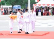 Merah Putih Berkibar Gagah di Pantai Manakarra, Pemprov Sulbar Peringati HUT ke-80 RI dengan Khidmat