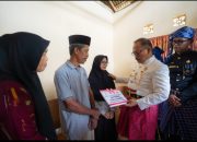 Plt Karo Pemkesra Dampingi Gubernur Sulbar, Sambangi Rumah Penerima Beasiswa