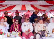 Kompak! Gubernur dan Wakilnya Kenakan Passapu di Momen HUT RI