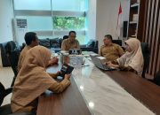 Plt Karo Pemkesra Sulbar Pimpin Rapat Penyaluran Program Beasiswa Pemprov
