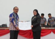 DPRD Serahkan SK, RPJMD Sulbar 2025–2029 Resmi Disempurnakan, Gubernur: Menjawab Tantangan Pembangunan Daerah