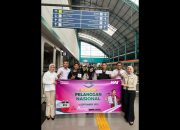 Hari Pelanggan Nasional 2025, KAI Divre III Palembang Sapa Langsung Penumpang di Stasiun Kertapati