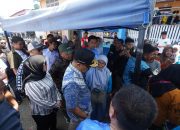 Gubernur Hadiri Final Festival Sandeq Teluk Mandar 2025, Masyarakat Antusias Serbu Pasar Murah