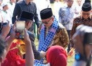 Maulid Nabi di Ponpes Darul Mahfudz Lekopadis, SDK: Orang Pintar dan Beriman Kunci Kemajuan Bangsa