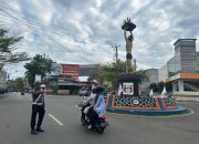 Pengaturan Lalu Lintas Pagi, Upaya Satlantas Wajo Ciptakan Tertib dan Nyaman di Kota Sengkang