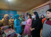 TP PKK dan Dinkes Sulbar Intervensi Gizi Ibu Hamil melalui Pemberian Susu Bumil di Lokus Program Pastipadu