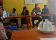 Bhabinkamtibmas Kelurahan Kambo Mediasi Kasus Penganiayaan Antar Pelajar SMP Negeri 13 Kambo