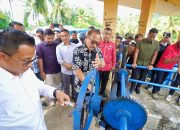 Turun Sawah di Tapango, Gubernur SDK Tegaskan Pentingnya Keseimbangan Hulu-Hilir Pertanian