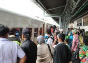 KAI Daop 1 Jakarta Terus Melayani: Antusiasme Pelanggan Kereta Api Terus Tumbuh Sepanjang Tahun 2025