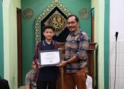 KAI Daop 2 Bandung Berikan Penghargaan Kepada Daffa Yang Peduli terhadap Kelancaran dan Keselamatan Operasional Kereta Api