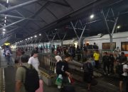 KAI Daop 8 Surabaya Hadirkan KA Mutiara Timur Tambahan untuk Weekend Ceria