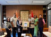 India Perkuat Solidaritas Kemanusiaan dengan Indonesia Melalui Bantuan Kapsul Prussian Blue