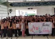 Beauty Class dan Content Creator Roadshow Fanbo x Priska Sahanaya di SMK Bunda Kandung