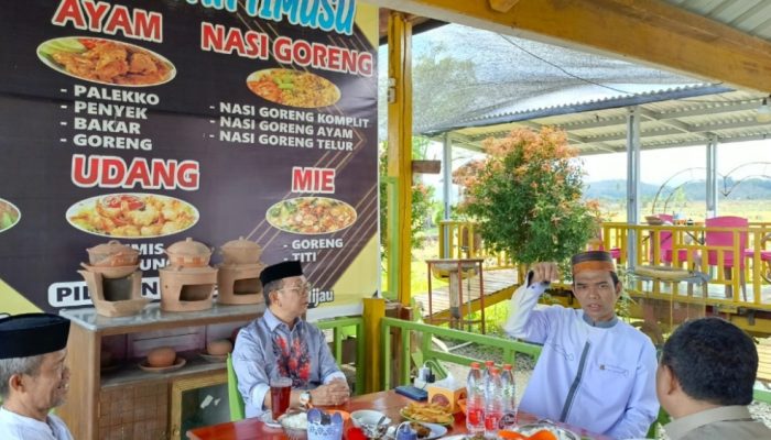 Hangatnya Silaturahmi Bupati Soppeng bersama UAS di Singgah Sawah Timusu