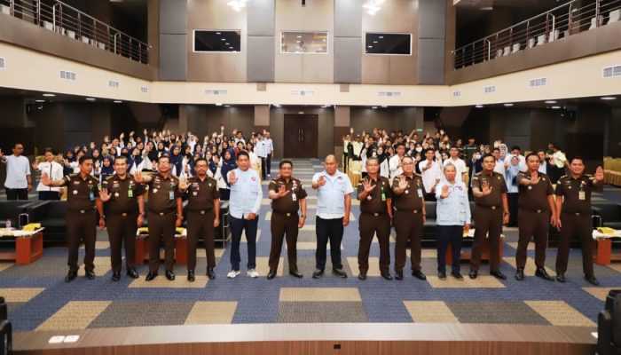 Semarakkan Hakordia 2025;Kampus Kesehatan Polkesmamuju, Gelar ” Satukan Aksi Basmi Korupsi “