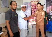 Dinsos Sulbar Salurkan Bantuan Beras untuk Warga Miskin Ekstrem di Mamuju Tengah