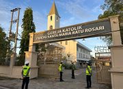 Natal Aman Tanpa Macet, Ditlantas Polda Sulbar Aktif Patroli Dialogis di Gereja dan Jalan Arteri Mamuju