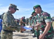 Hari Bela Negara, Bupati Luwu Utara Beri Penghargaan Pelatih Bimbel Jasmani Pencetak Prajurit TNI