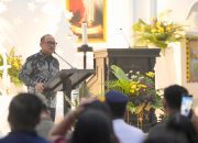 Gubernur Sulbar Sambangi Gereja, Berikan Ucapan Selamat Natal dan Serukan Kedamaian antar Umat Beragama