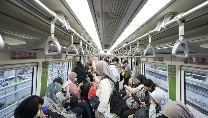 KAI Layani 2,56 Juta Pengguna LRT Jabodebek pada November 2025