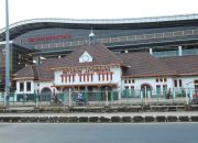 Antisipasi Kepadatan Malam Tahun Baru, Sejumlah KA Berhenti di Stasiun Jatinegara