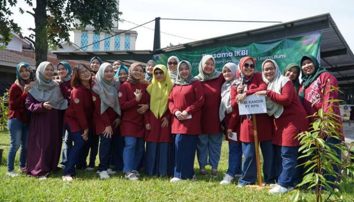 Holding Perkebunan Nusantara Perkuat Budaya ESG lewat Gerakan Penanaman Pohon IKBI PT RPN