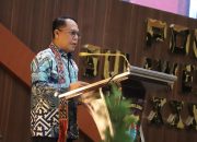 Pesan Natal Oikumene, Sekda Sulbar Dorong Keluarga Jadi Pilar Kedamaian Daerah