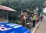 Polantas Polda Sulbar Lakukan Penyuluhan dan Pengaturan Lalu Lintas di SMAN 2 Kalukku: Ajak Pelajar Jadi Pelopor Keselamatan