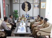 Kejar PAD dan Sinergi Layanan, Bapenda Sulbar Dampingi Sekretaris Daerah Terima Audiensi Dirlantas Polda Sulbar