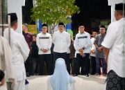 Plt Karo Pemkesra Sulbar Dampingi Gubernur Hadiri Peringatan Isra Miraj di Kalukku Mamuju