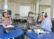 Dialog Interaktif di Studio RRI Mamuju, Dirlantas Polda Sulbar Gaungkan Tertib Helm Sebagai Budaya Berkendara untuk Keselamatan.