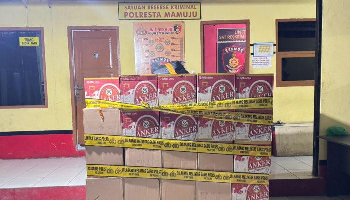 1.309 Botol dan 9 Plastik Miras Cap Tikus Disita Polresta Mamuju