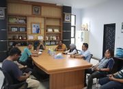 DLHK Sulbar Terima Audiensi PERMAHI Mamuju, Bahas Dugaan Pencemaran Sungai Barakkang