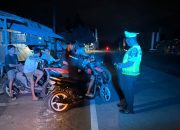 Patroli Malam Blue Light Ditlantas Polda Sulbar Jaga Keamanan dan Keselamatan Berkendara