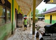 Pulihkan Kegiatan Belajar Mengajar, Kementerian PU Mulai Bersihkan Sarana Pendidikan di Aceh Tamiang