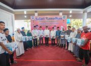Buka Puasa Bersama di Pasangkayu, Gubernur Sulbar Bagikan 700 Paket Ramadan untuk Masyarakat