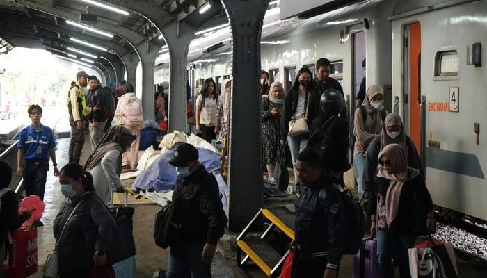 Libur Imlek Masih Berlanjut, Sisa Tiket di Daop 9 Jember Masih Tersedia untuk Beberapa Rute