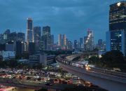 Selama Bulan Ramadan 2026, Pengguna LRT Jabodebek Boleh Buka Puasa di Kereta hingga Pukul 19.00 WIB