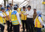 Tinjau Penanganan Longsor di Cisarua, Menteri Dody Instruksikan Balai Kementerian PU di Jawa Barat Siaga Penuh Dukung Evakuasi Longsor Cisarua